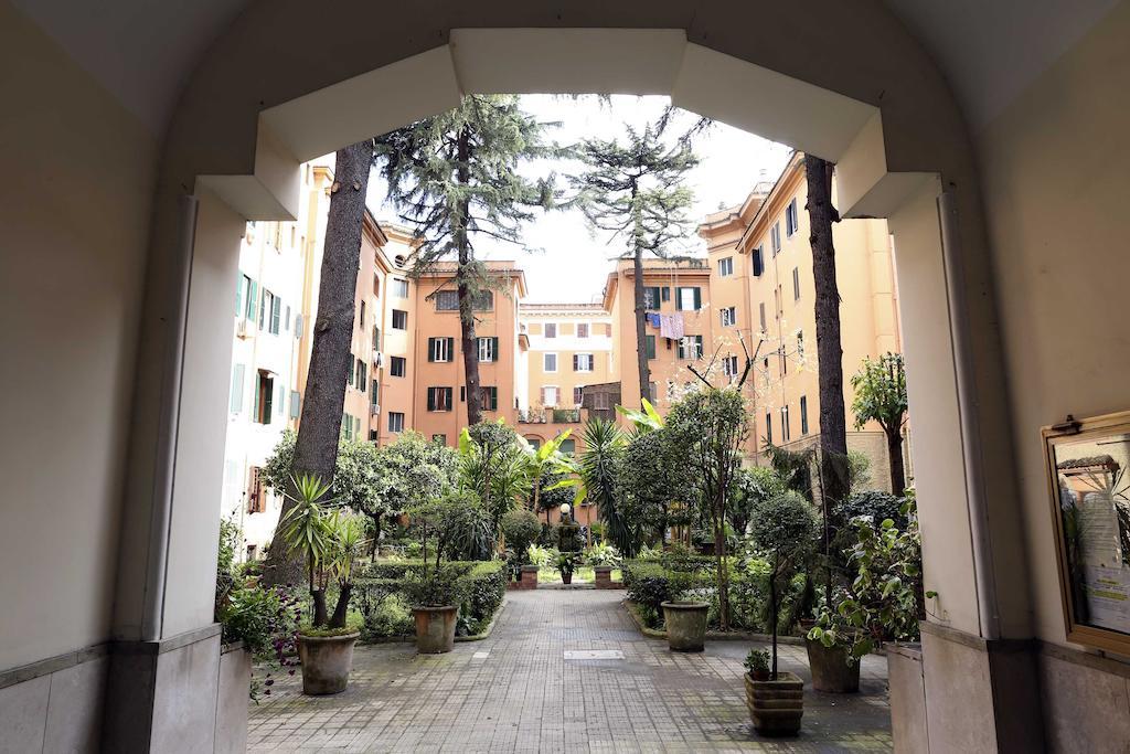 Caracciolo Guest house Rome
